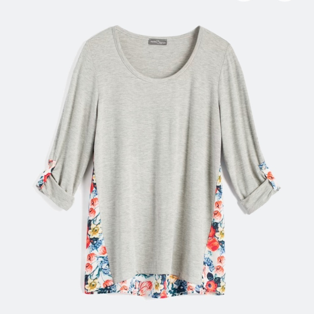 Market & Spruce Light Gray Floral Long Sleeve Top